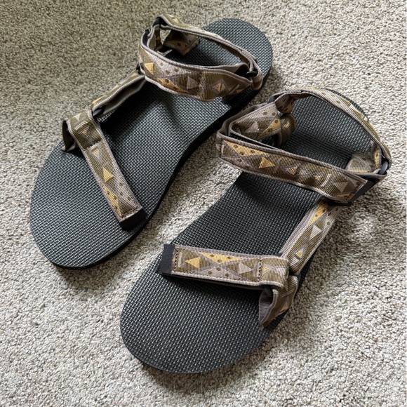 NWOB Teva Men’s Original Universal Sandal in Topanga Olive Size 13 US Shoe - Picture 13 of 14